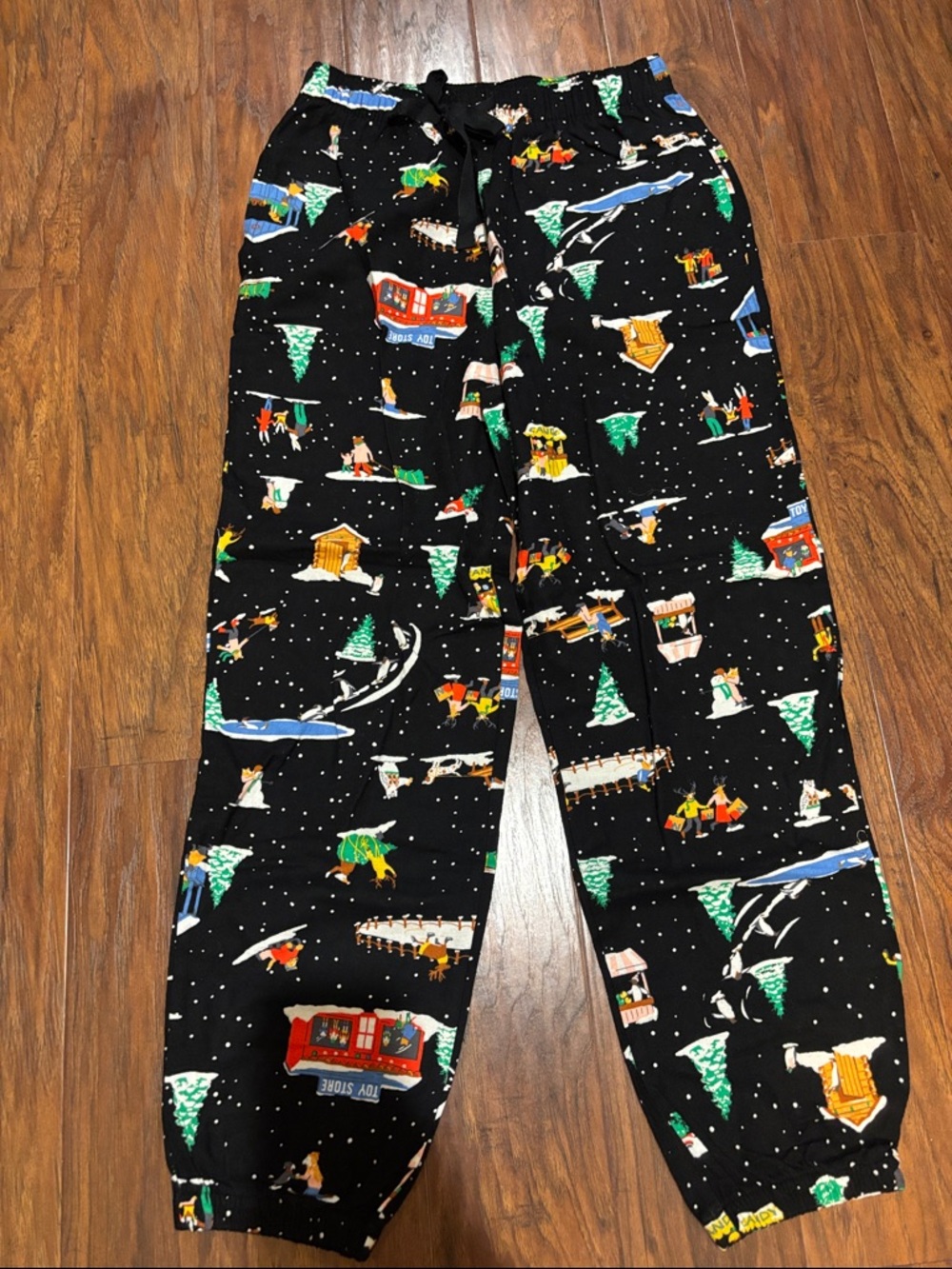 Old Navy Black Holiday Scene Kids Pajama Pants